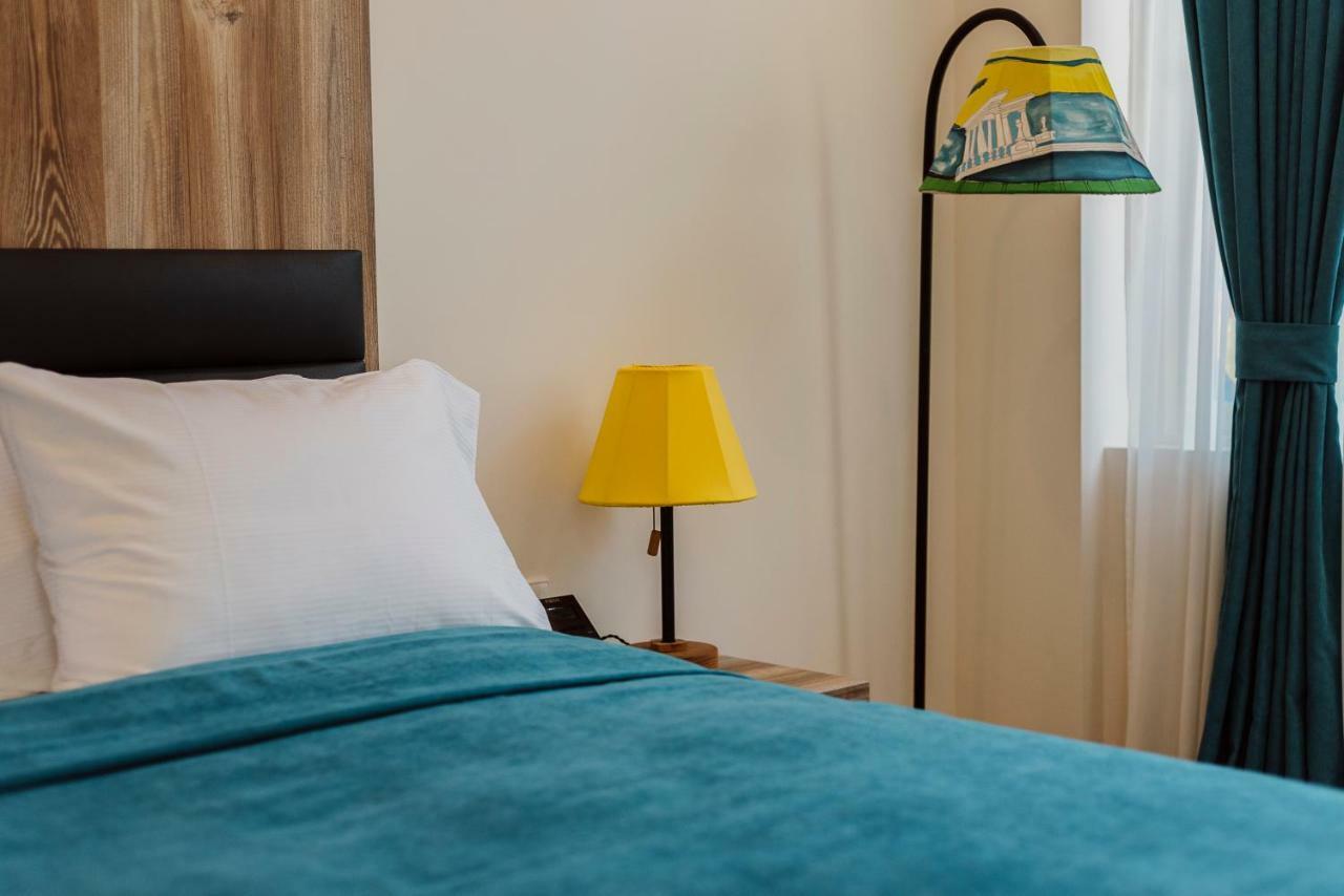 Boulevard Hotel Batumi Bagian luar foto
