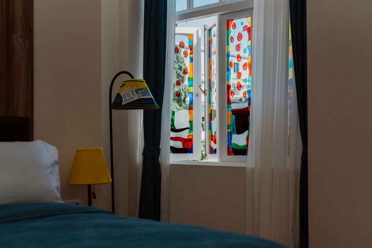 Boulevard Hotel Batumi Bagian luar foto