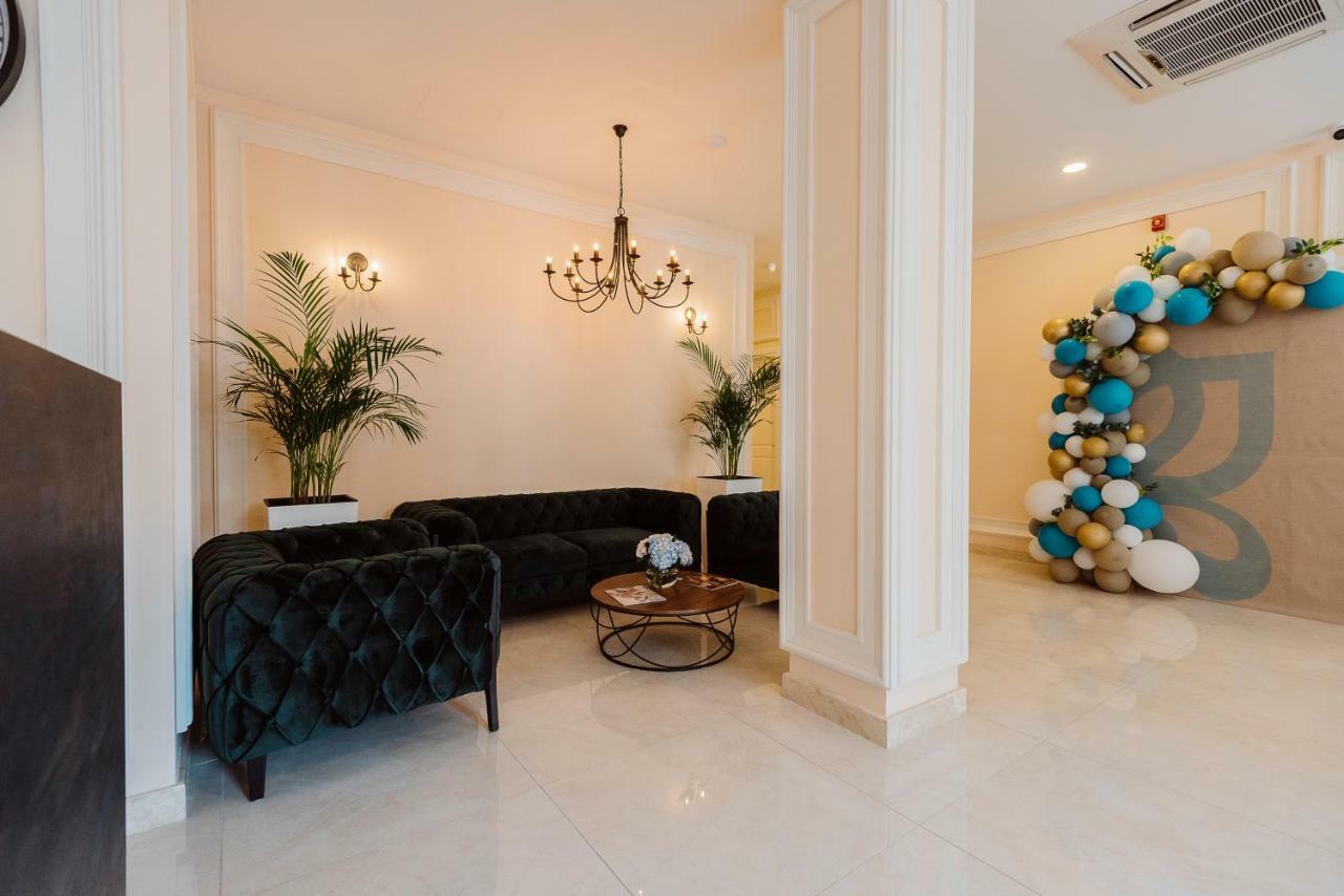 Boulevard Hotel Batumi Bagian luar foto